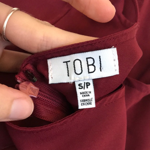 Tobi maroon halter shift dress - open back - Picture 8 of 8